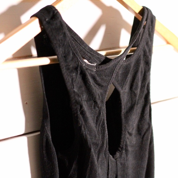 SOLD Black Cross Back Top - Picture 3 of 6